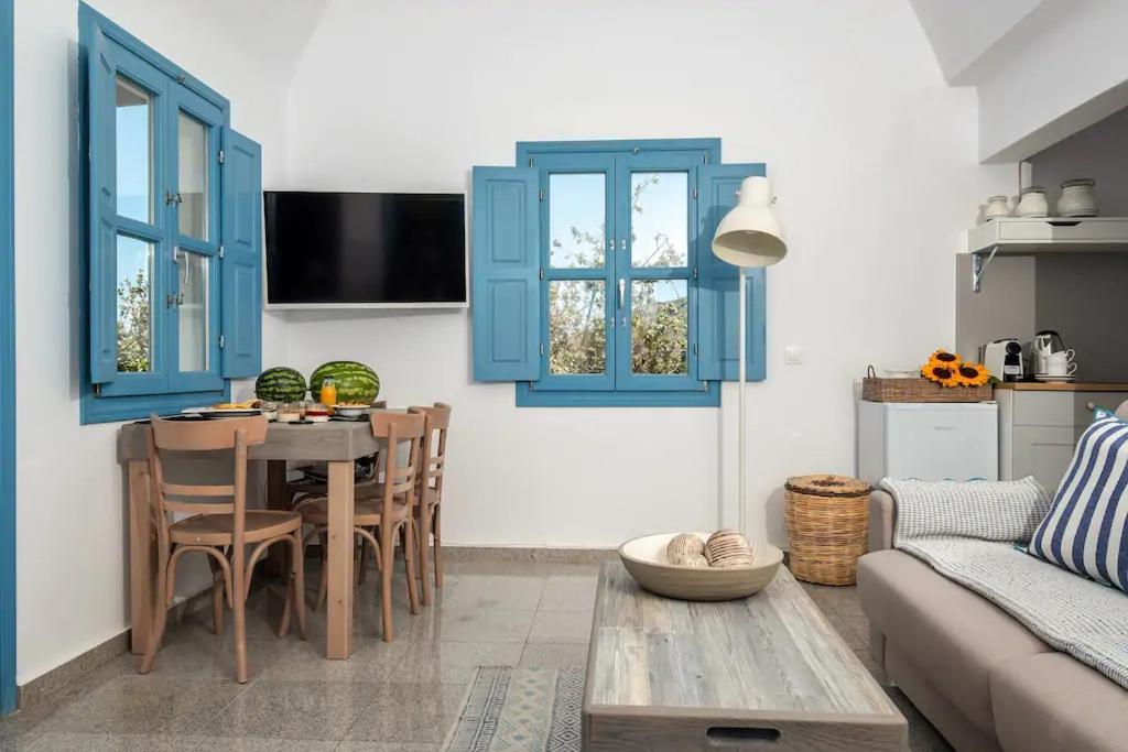 Gtk Santorini Oia Sunset Villas Tholos  Dış mekan fotoğraf